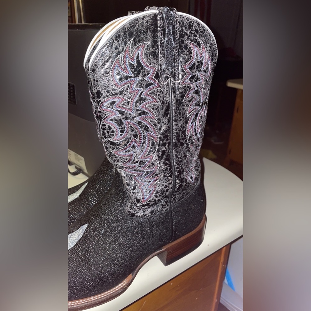 Cody James Stingray boots